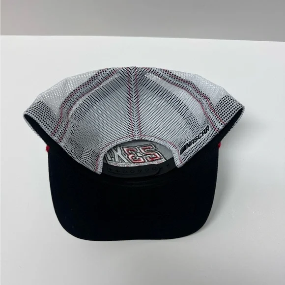 23XI Racing Black and White Cap - Picture 2 of 2